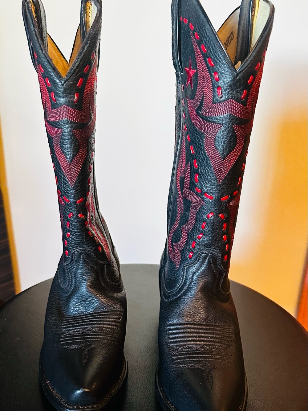 Black Leather Cowboy Boots with Red Stitching, Men’s 6.5 RD5110